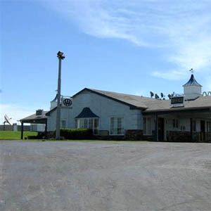 Harrisonville Inn & Suites Exterior photo